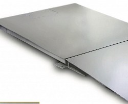 PLATAFORMAS AÇO INOX C/ RAMPA SERIE XIC